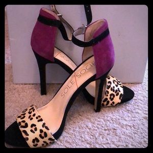 Leopard stilettos ( never worn)